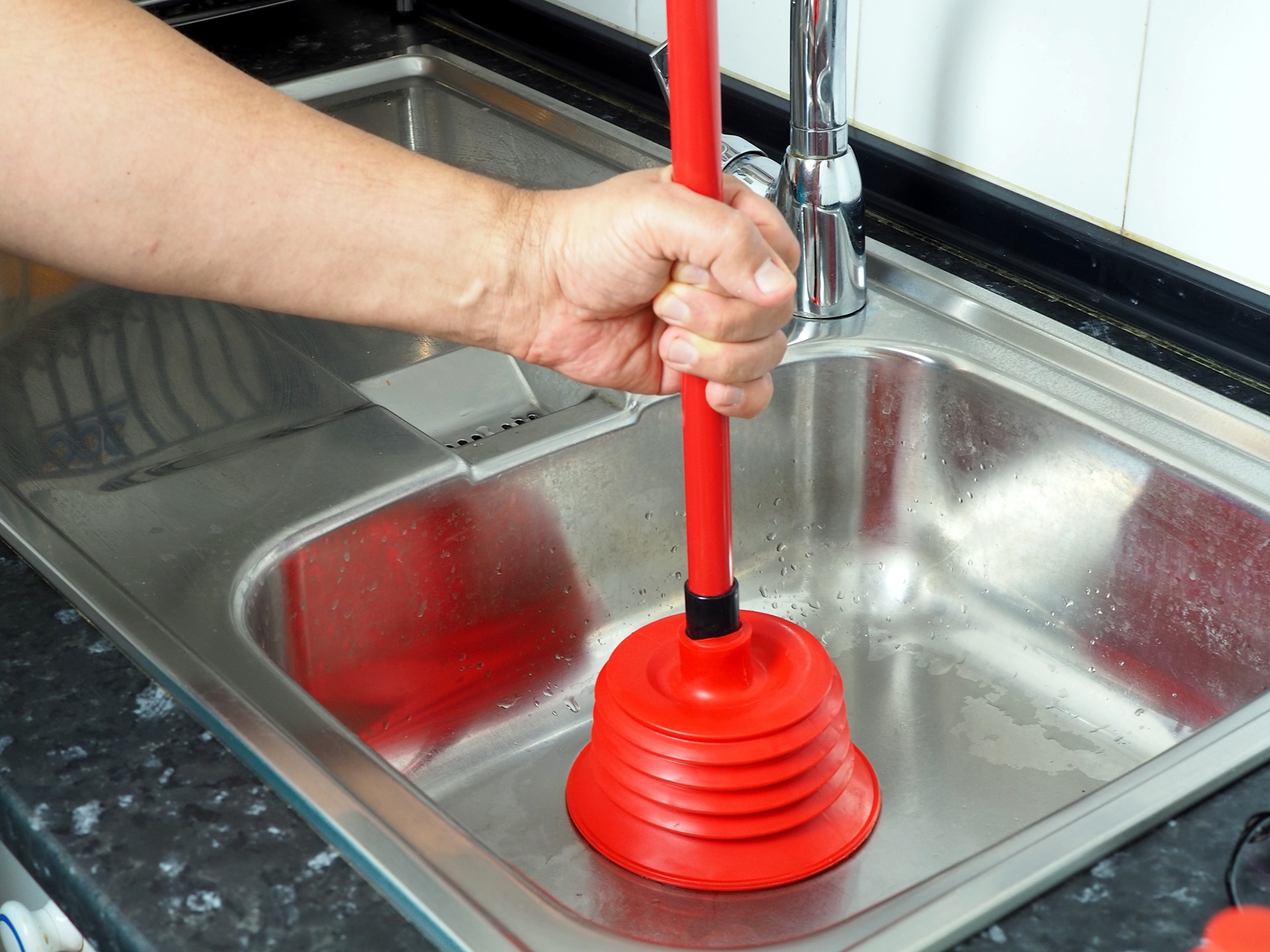 tankless vs tank water heater brevard county - plumbing service in Melbourne FL